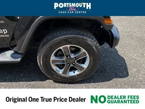 Used 2020 Jeep Wrangler Unlimited Sahara image 29