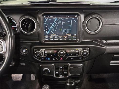 Used 2021 Jeep Wrangler Unlimited Sahara w/ Cold Weather Group image 14