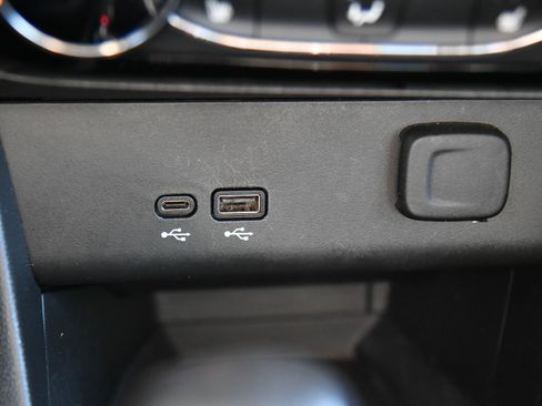 Used 2024 Buick Encore GX Sport Touring w/ Comfort Package image 23