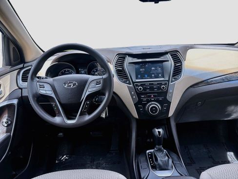 Used 2017 Hyundai Santa Fe Sport FWD image 16