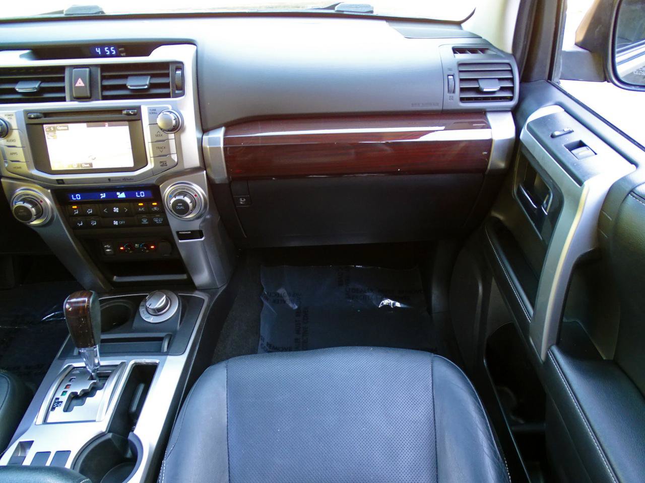 Used 2015 Toyota 4Runner Limited AWD/4WD image 36