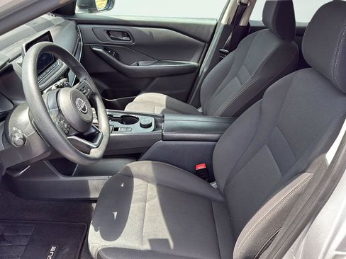 Used 2024 Nissan Rogue S AWD/4WD image 12