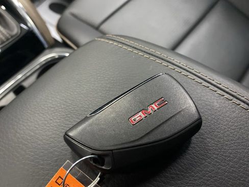 Used 2023 GMC Canyon Denali AWD/4WD image 34