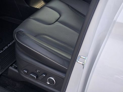Used 2025 Hyundai Palisade Calligraphy AWD/4WD image 33