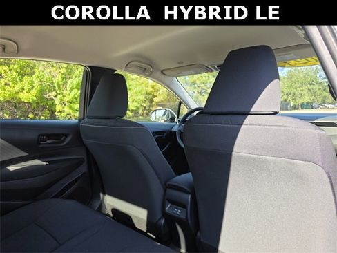 Used 2023 Toyota Corolla LE image 12