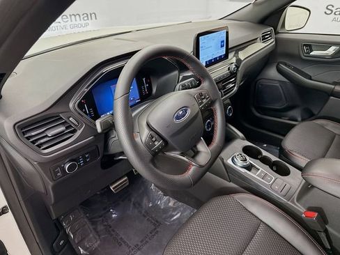 Used 2024 Ford Escape ST-Line w/ Equipment Group 301A image 9