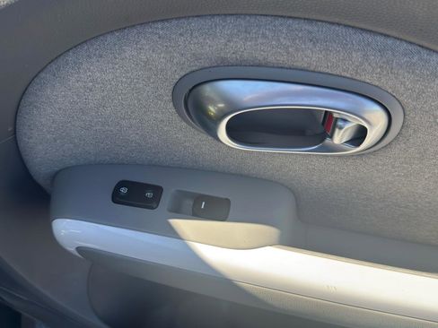 Used 2016 Kia Soul EV FWD image 29