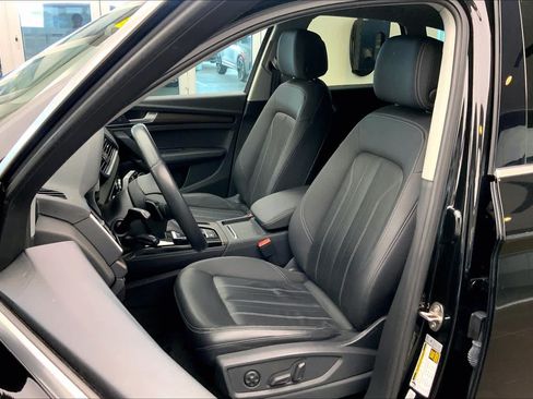 Used 2021 Audi Q5 2.0T Premium Plus w/ Premium Plus Package AWD/4WD image 8