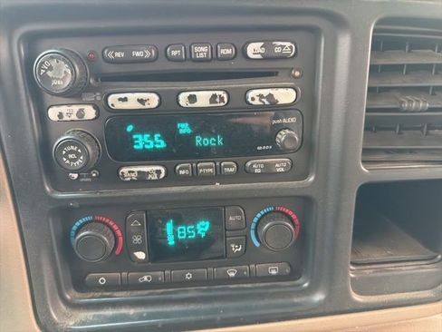 Used 2003 Chevrolet Suburban LT w/ LT Preferred Equipment Group image 15