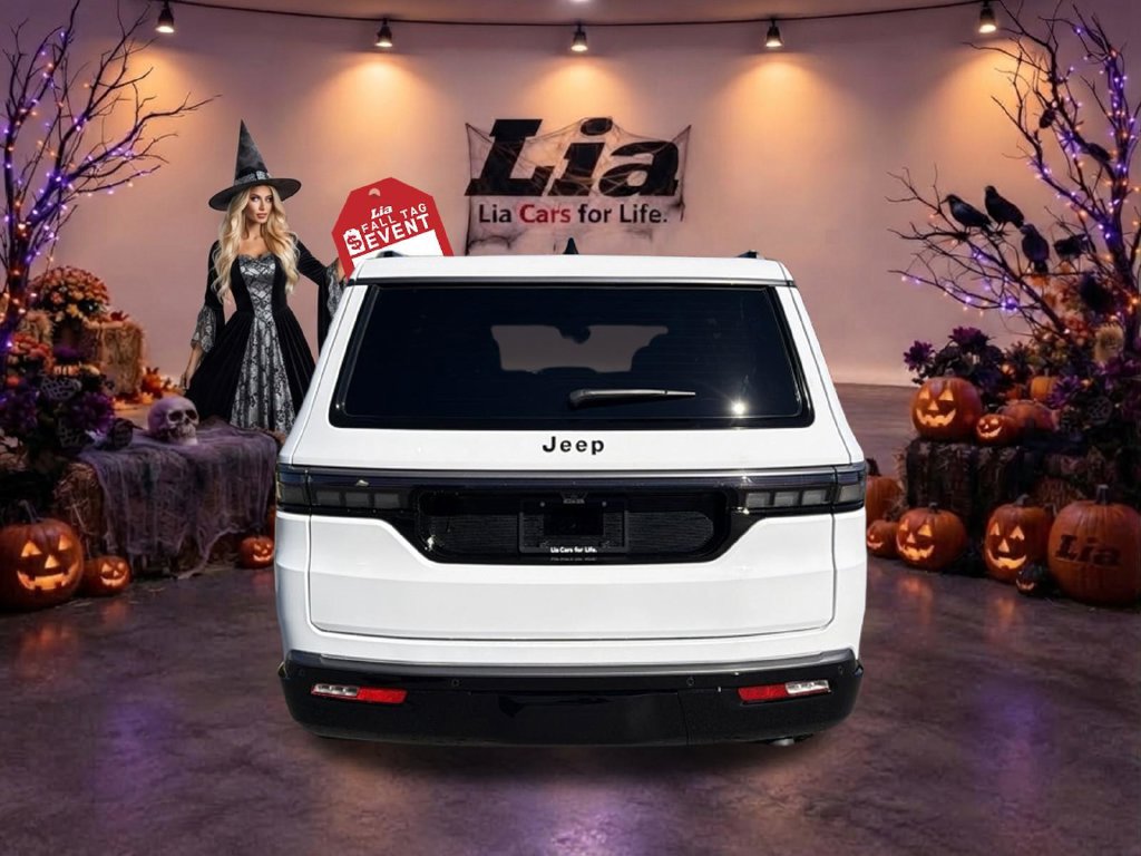 Used 2026 Jeep Grand Wagoneer Limited AWD/4WD image 5