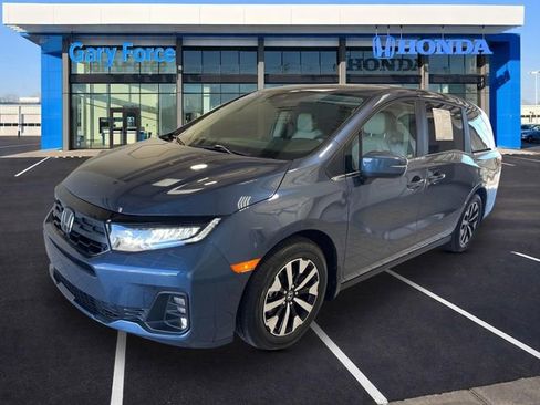 Certified 2026 Honda Odyssey EX-L image 4