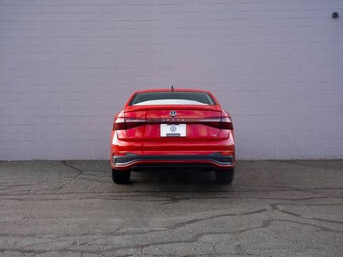 New 2026 Volkswagen Jetta SE image 5