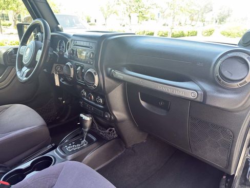 Used 2013 Jeep Wrangler Unlimited Sport image 46