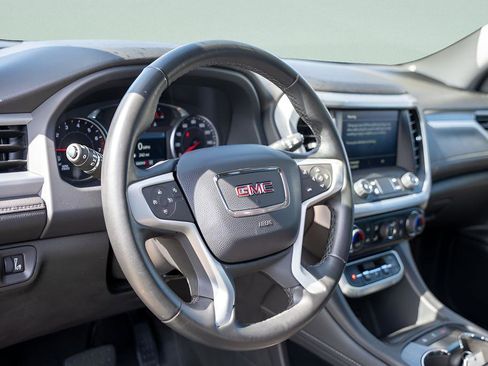 Used 2023 GMC Acadia SLT AWD/4WD image 20
