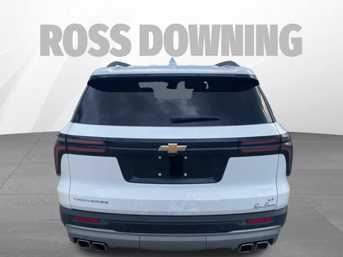 Used 2024 Chevrolet Traverse LT FWD image 5