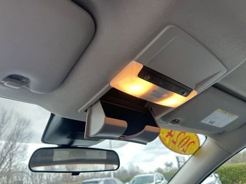 Used 2024 Nissan Sentra SV image 26