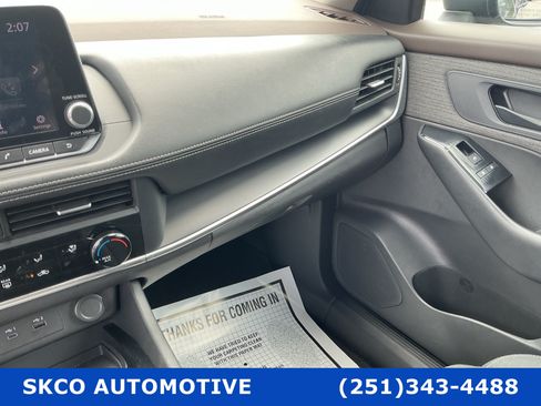 Used 2023 Nissan Rogue S FWD image 24