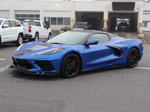 Used 2023 Chevrolet Corvette Stingray Preferred Conv w/ Stealth Interior Trim Package RWD image 5