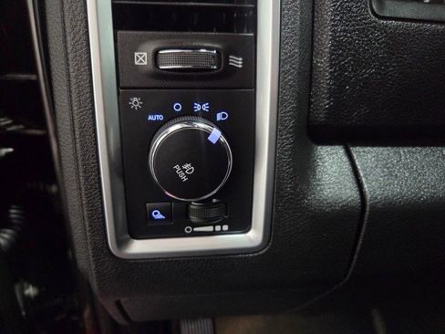 Used 2017 RAM 3500 Laramie Longhorn image 42