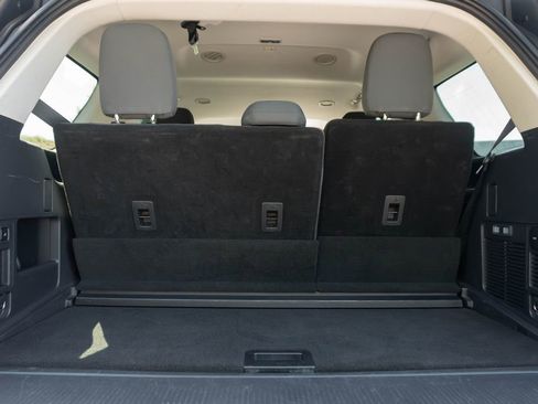 Used 2025 Ford Expedition Active RWD image 8