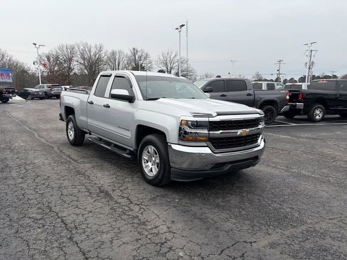 Used 2018 Chevrolet Silverado 1500 LT image 3