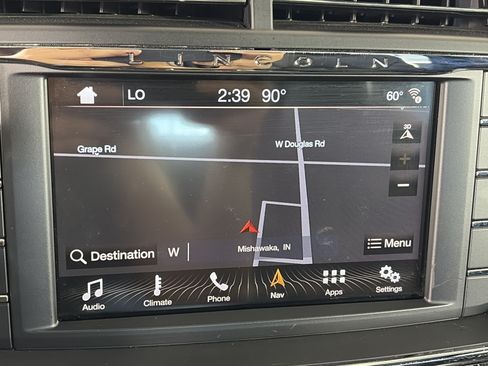 Used 2017 Lincoln Continental Reserve w/ Climate Package AWD/4WD image 23