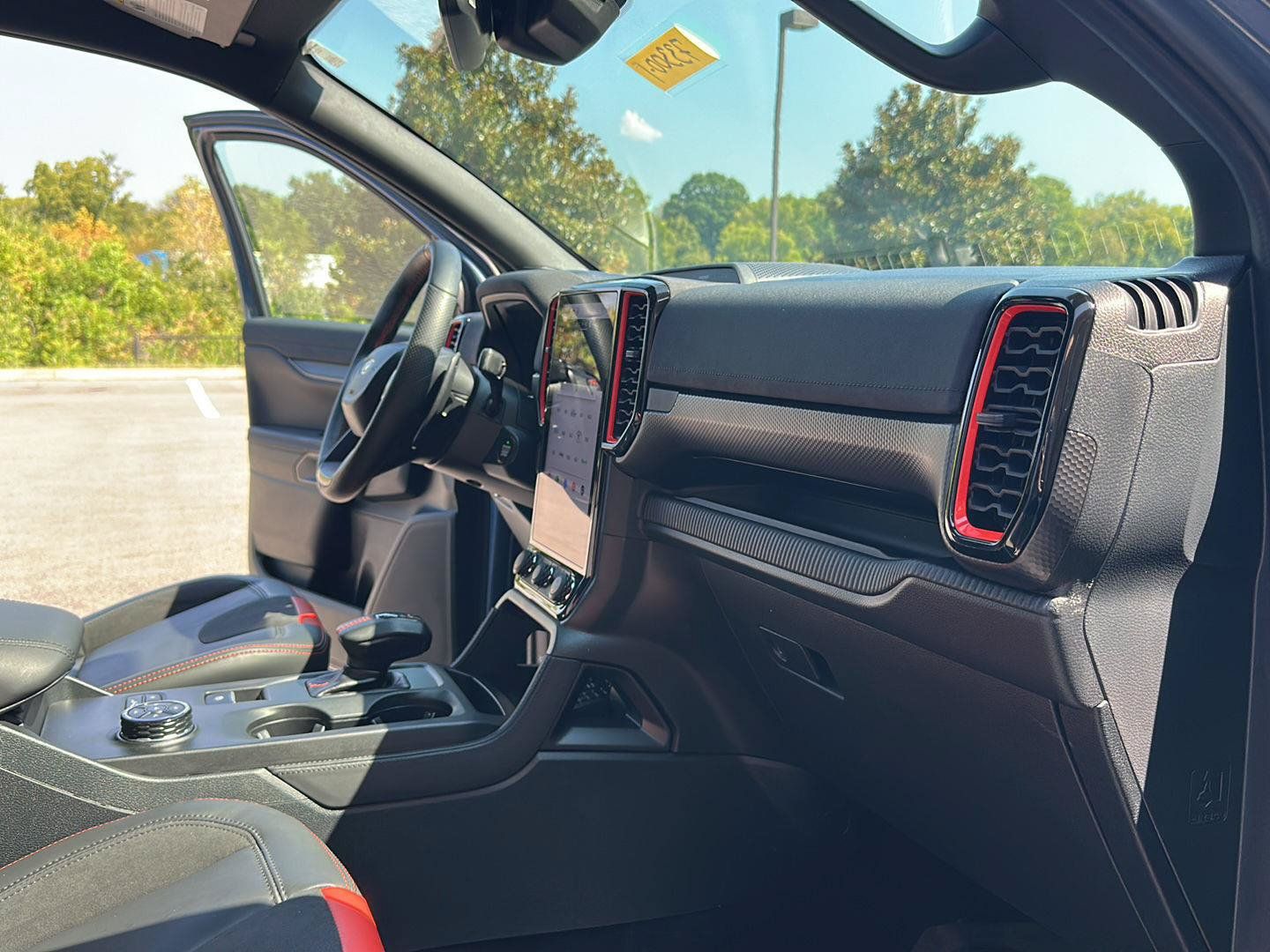 Certified 2025 Ford Ranger Raptor AWD/4WD image 29