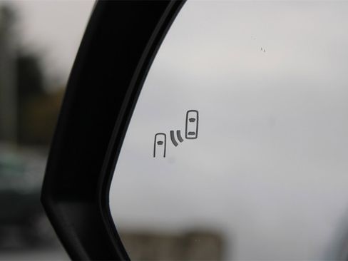 Used 2022 Toyota RAV4 XSE image 26