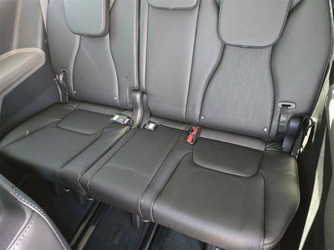 New 2026 Kia Carnival image 20