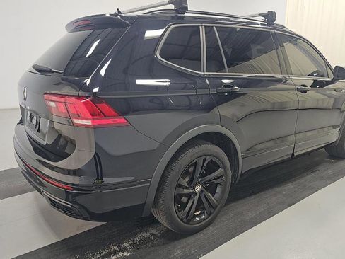 Used 2023 Volkswagen Tiguan SE R-Line image 2