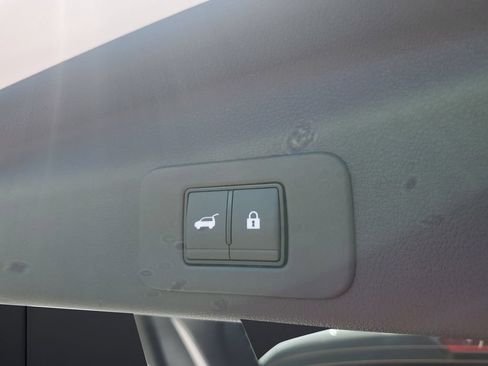 New 2025 Nissan Murano SL AWD/4WD image 16