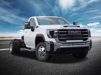 New 2026 GMC Sierra 3500 SLE w/ SLE Convenience Package AWD/4WD video 2