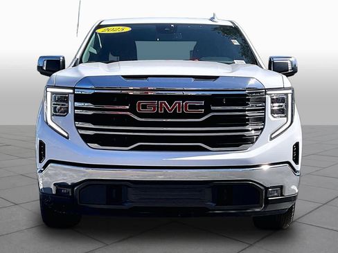 Certified 2025 GMC Sierra 1500 SLT RWD image 4