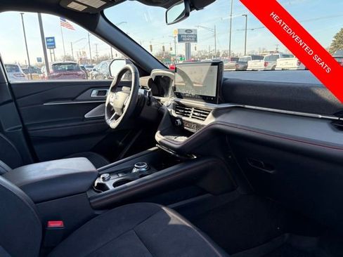 Used 2025 Ford Explorer ST image 16