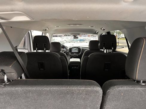 Used 2018 Chevrolet Traverse LT AWD/4WD image 17