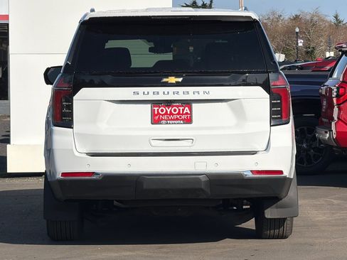 Used 2025 Chevrolet Suburban LS w/ Max Trailering Package image 5