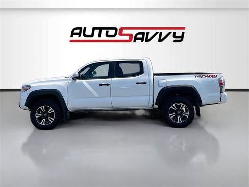 Used 2020 Toyota Tacoma TRD Sport image 4