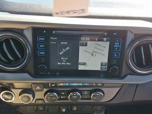 Used 2019 Toyota Tacoma SR AWD/4WD image 17