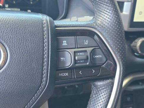 Used 2024 Toyota Tundra Limited AWD/4WD image 37