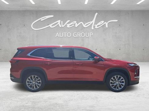 Used 2025 Buick Enclave Preferred w/ Power Package FWD image 21