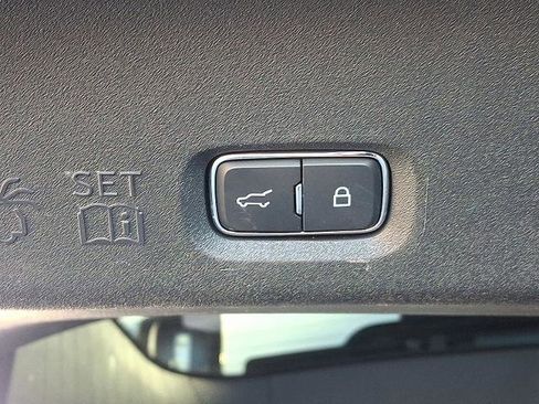 Certified 2025 Ford Expedition Max Platinum image 31