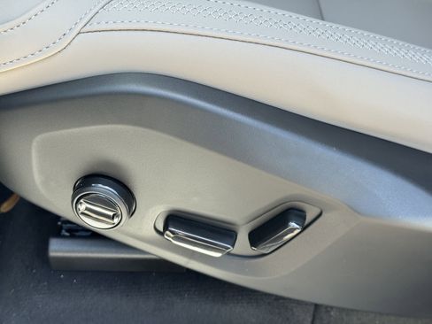 New 2026 Volvo XC60 B5 Core w/ Protection Package image 19