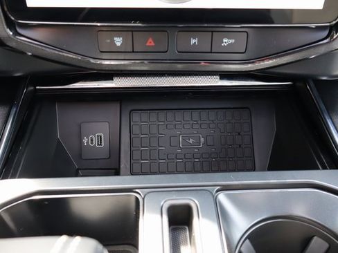 New 2025 Ford F150 Lightning Platinum image 37