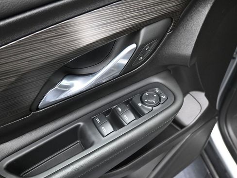 Certified 2024 GMC Terrain SLE image 10