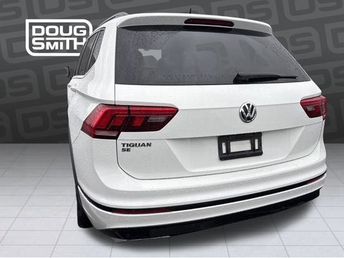 Used 2020 Volkswagen Tiguan SE R-Line FWD image 3