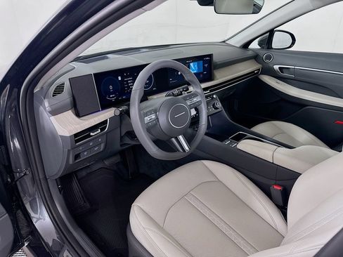 Certified 2026 Hyundai Sonata Limited FWD image 9