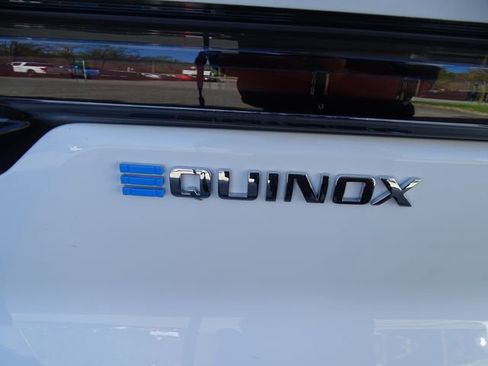 Used 2025 Chevrolet Equinox EV LT FWD image 24