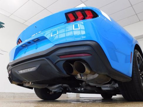 Used 2025 Ford Mustang GT RWD image 87