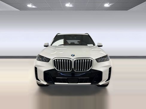 Used 2026 BMW X5 sDrive40i w/ M Sport Package RWD image 5