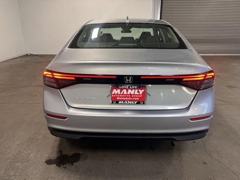 Used 2024 Honda Accord EX image 4